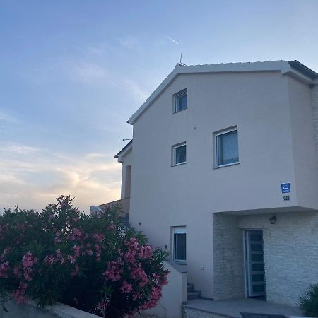 Apartman Hmelina 브르시 외부 사진