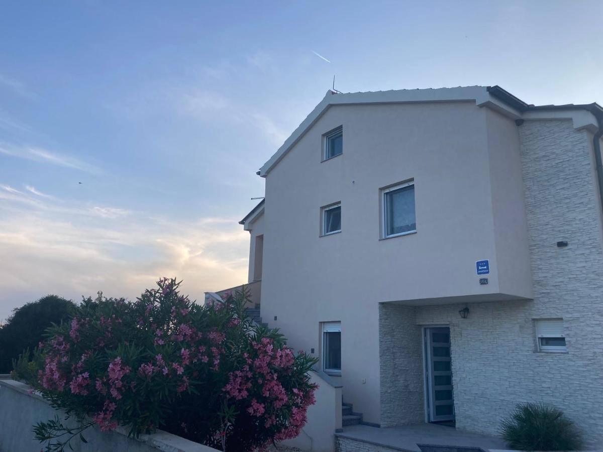 Apartman Hmelina 브르시 외부 사진